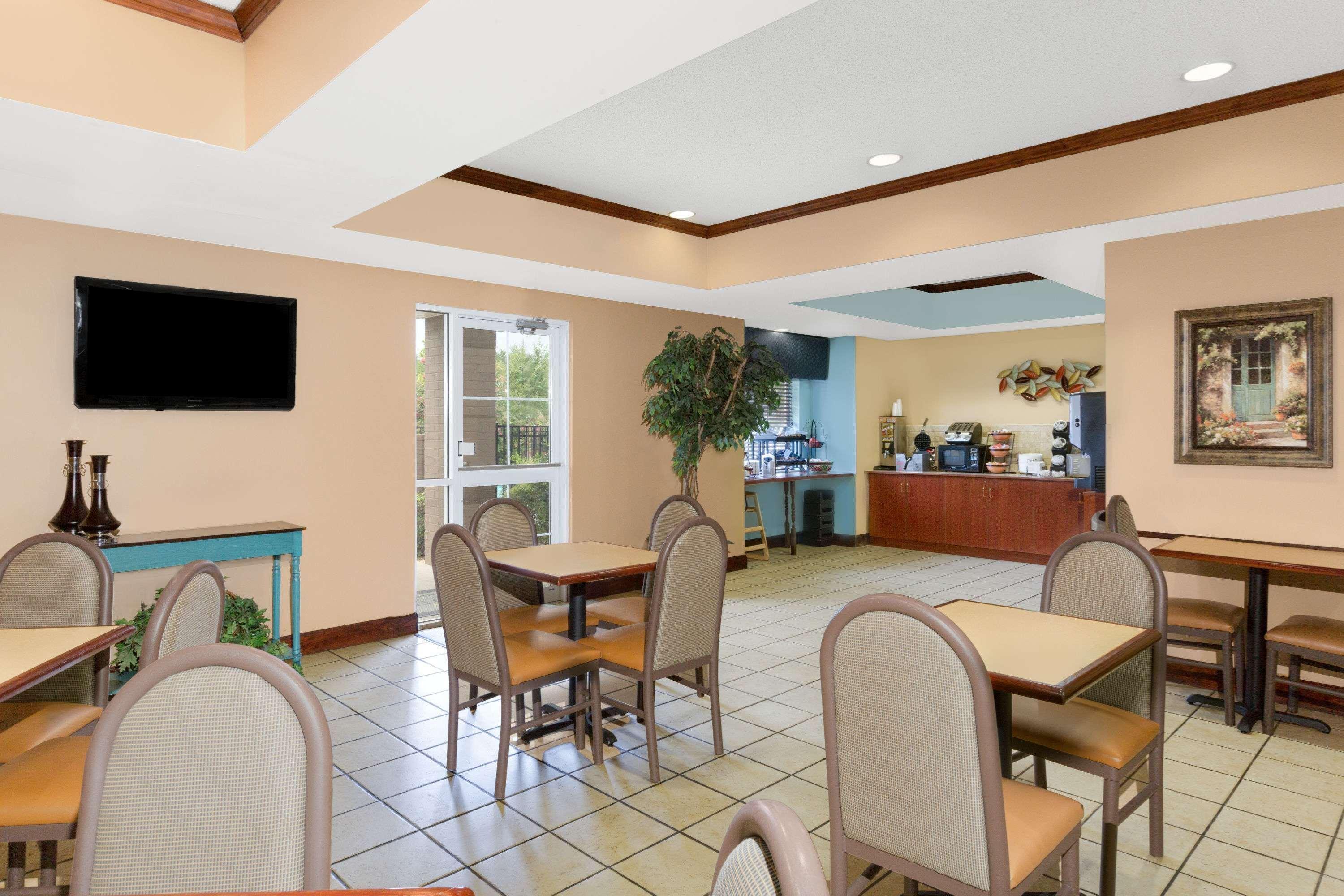 Microtel Inn & Suites By Wyndham Starkville Εξωτερικό φωτογραφία